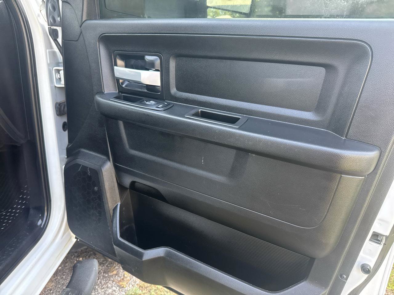 Used 2019 RAM 5500 Tradesman w/ Ambulance Prep Group AWD/4WD image 28