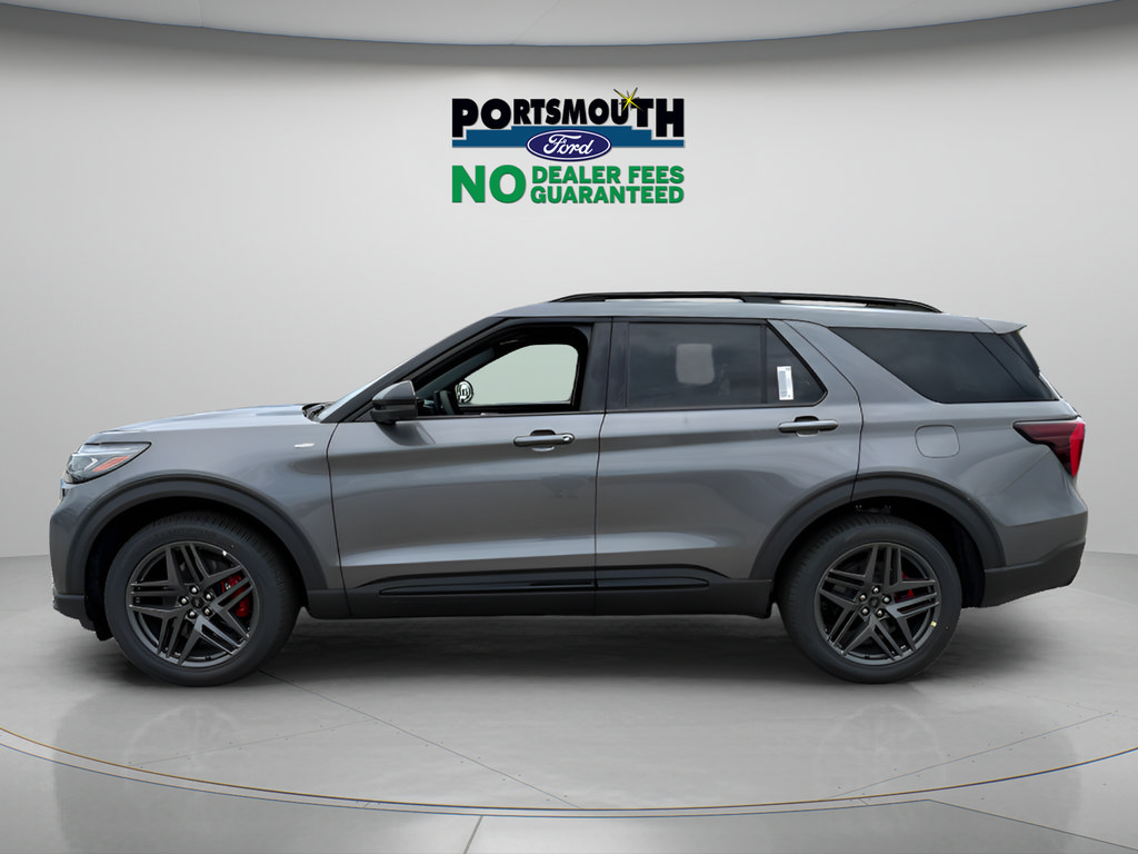 New 2026 Ford Explorer ST-Line w/ ST-Line Street Pack AWD/4WD image 2