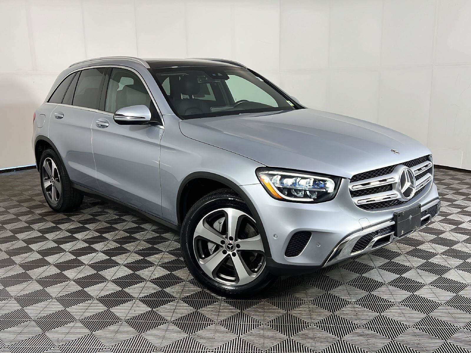 Used 2022 Mercedes-Benz GLC 300 4MATIC image 41