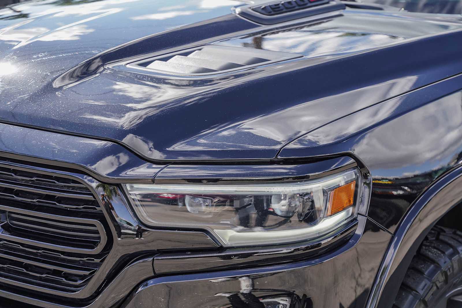 Used 2021 RAM 1500 Limited w/ Night Edition image 10