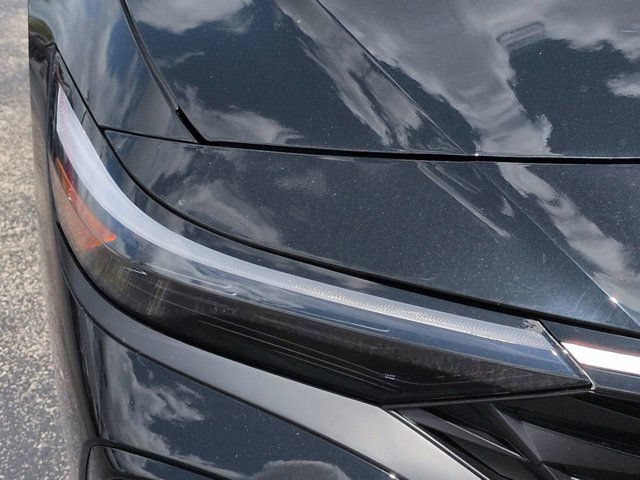 New 2026 Hyundai Elantra Limited FWD image 10