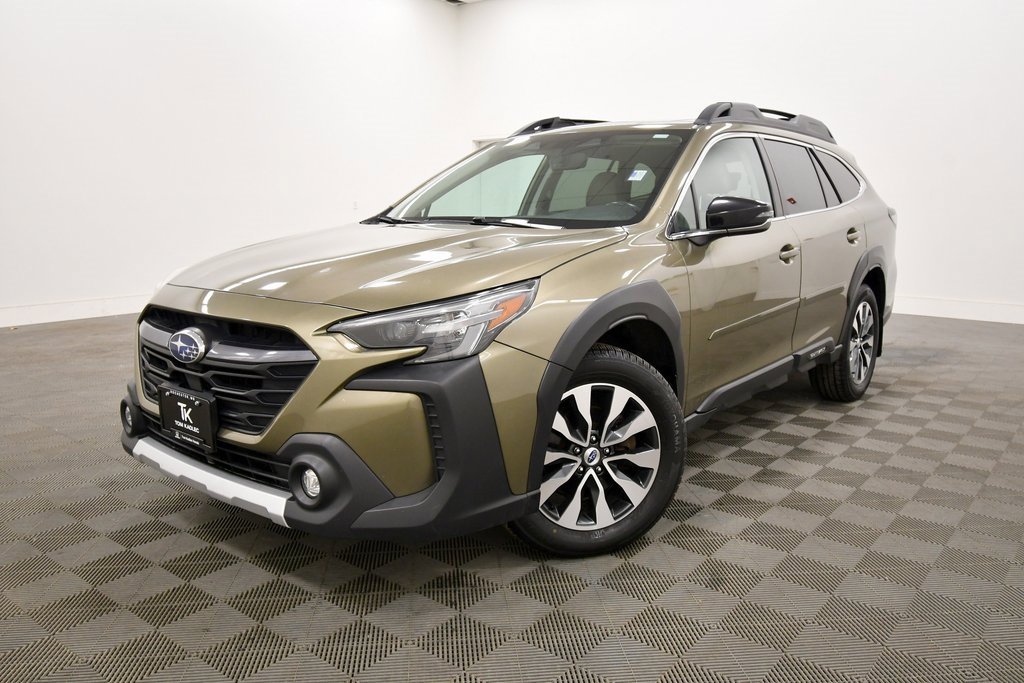 Used 2023 Subaru Outback Limited XT image 2