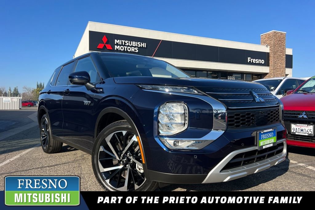 New 2025 Mitsubishi Outlander SE image 1
