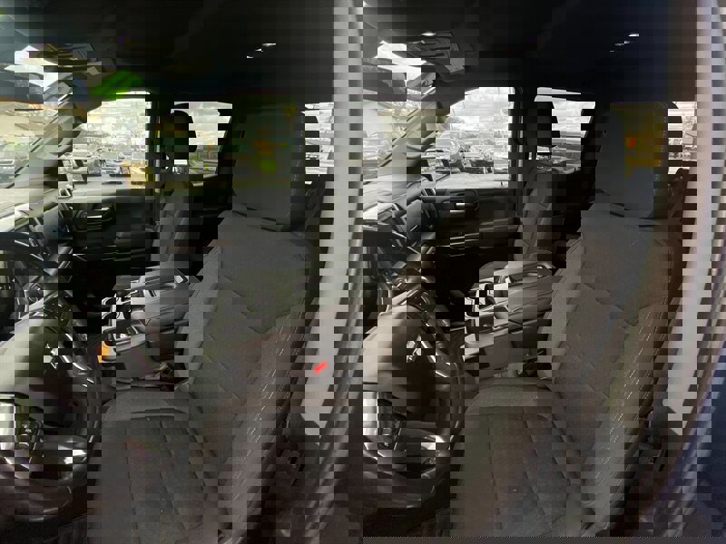 Used 2021 Chevrolet Silverado 1500 LT image 26