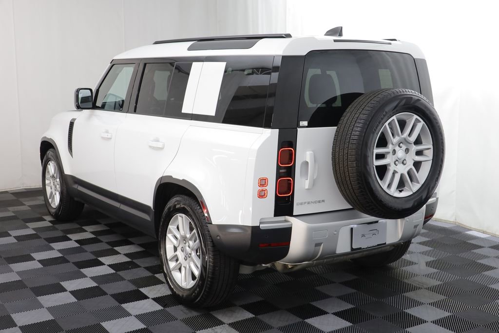 Used 2025 Land Rover Defender 110 S image 15