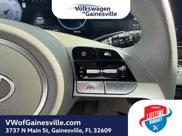 Used 2024 Hyundai Elantra SEL image 24