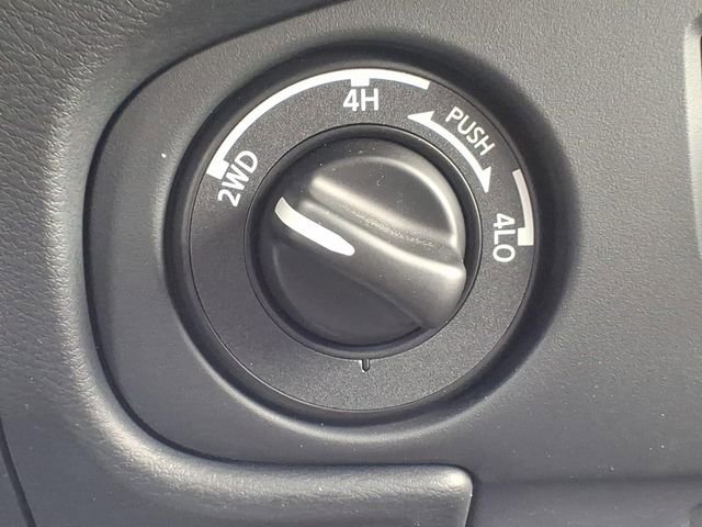 Used 2023 Nissan Frontier PRO-4X w/ Pro Convenience Package AWD/4WD image 30