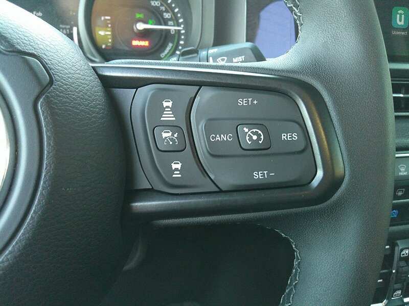 Used 2025 Jeep Wrangler Unlimited Sport S 4xe AWD/4WD image 31