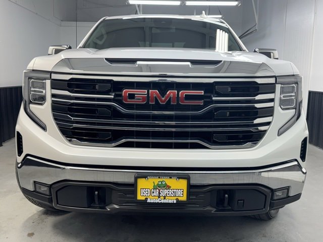 Used 2022 GMC Sierra 1500 SLT w/ SLT Convenience Package image 3
