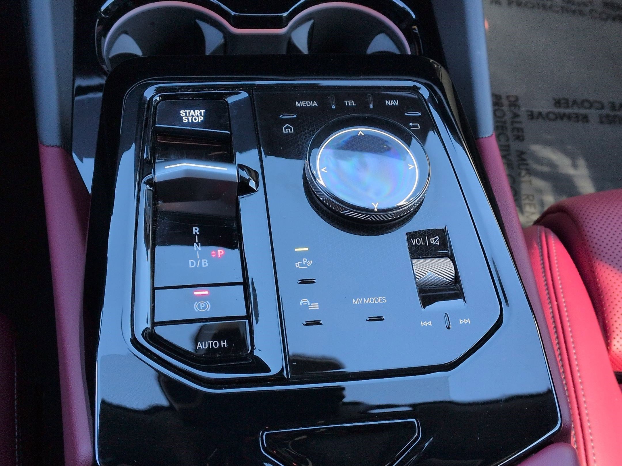 Used 2025 BMW i5 eDrive40i w/ Premium Package image 26