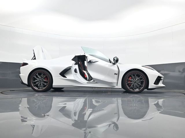 Used 2023 Chevrolet Corvette Stingray Premium Conv w/ Z51 Performance Package RWD image 36
