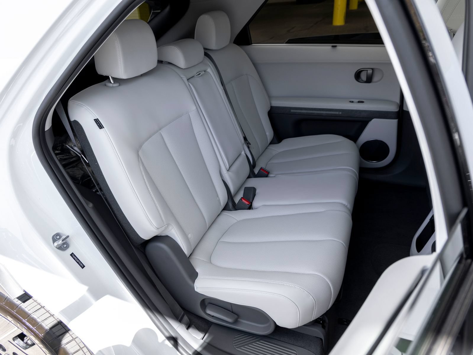 New 2027 Hyundai Ioniq 5 Limited RWD image 23