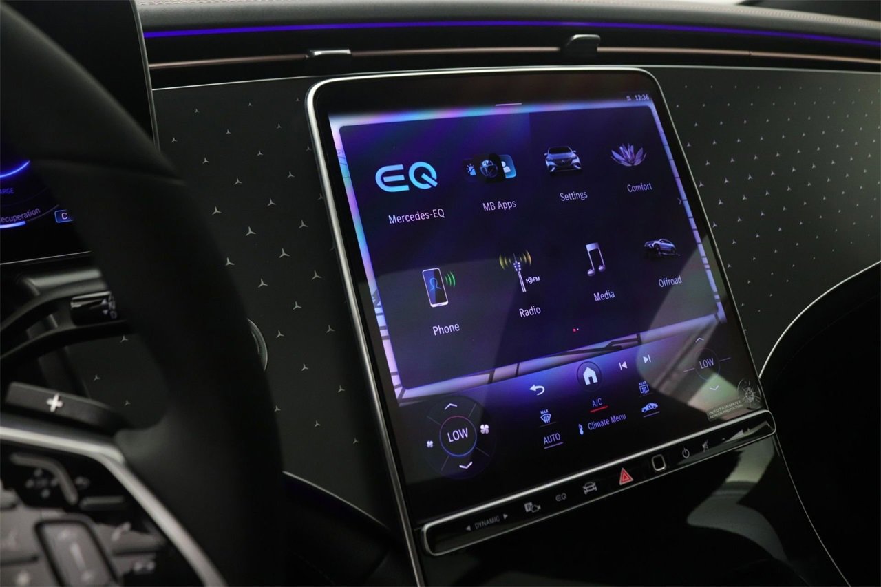 Used 2026 Mercedes-Benz EQE 320 4MATIC SUV image 6