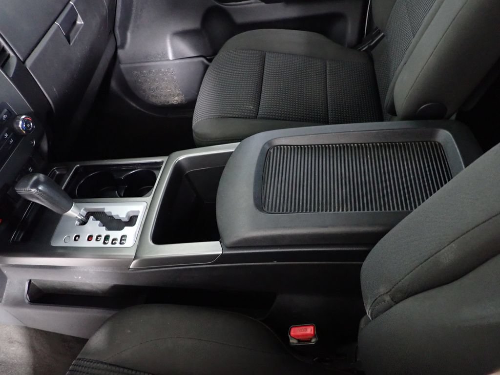 Used 2011 Nissan Titan SV w/ SV Value Truck Pkg AWD/4WD image 26