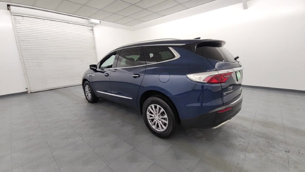 Used 2023 Buick Enclave Essence AWD/4WD image 6