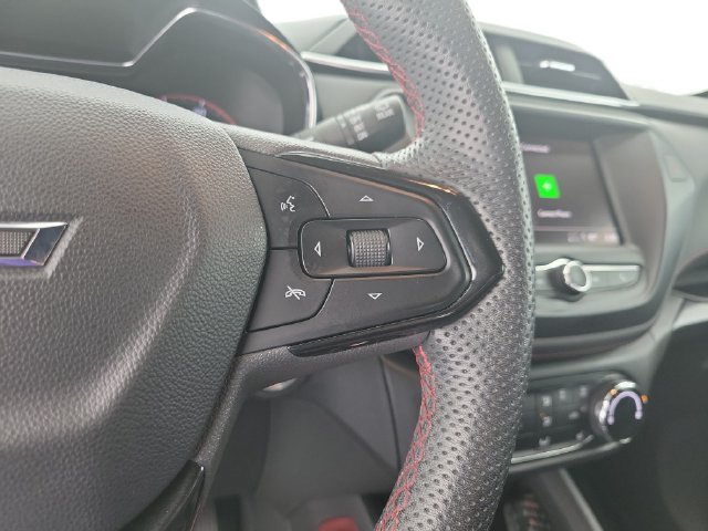 Used 2023 Chevrolet TrailBlazer RS FWD image 23