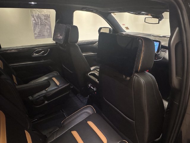 Used 2021 GMC Yukon XL AT4 w/ AT4 Premium Plus Package AWD/4WD image 21