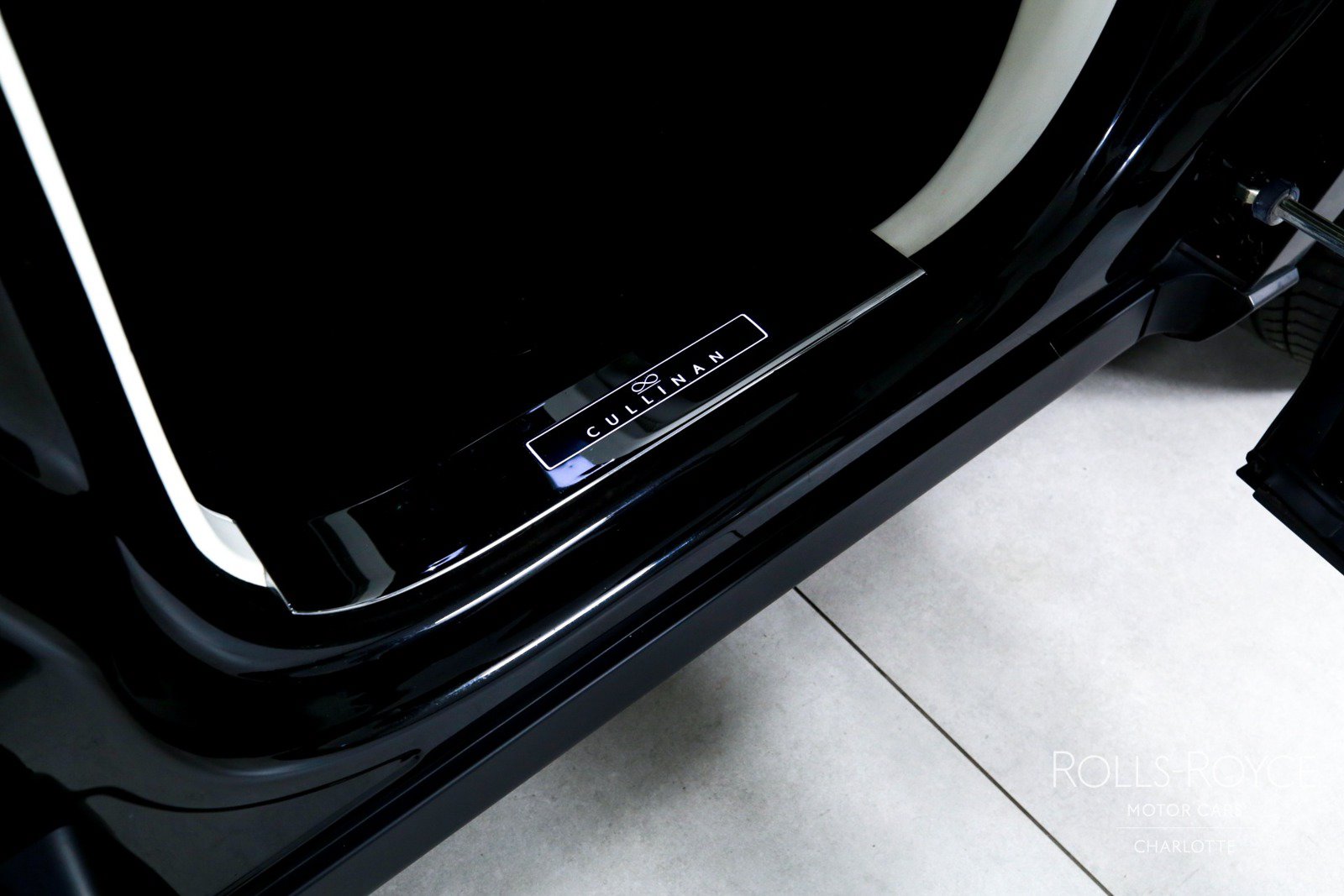 Used 2021 Rolls-Royce Cullinan Black Badge AWD/4WD image 26
