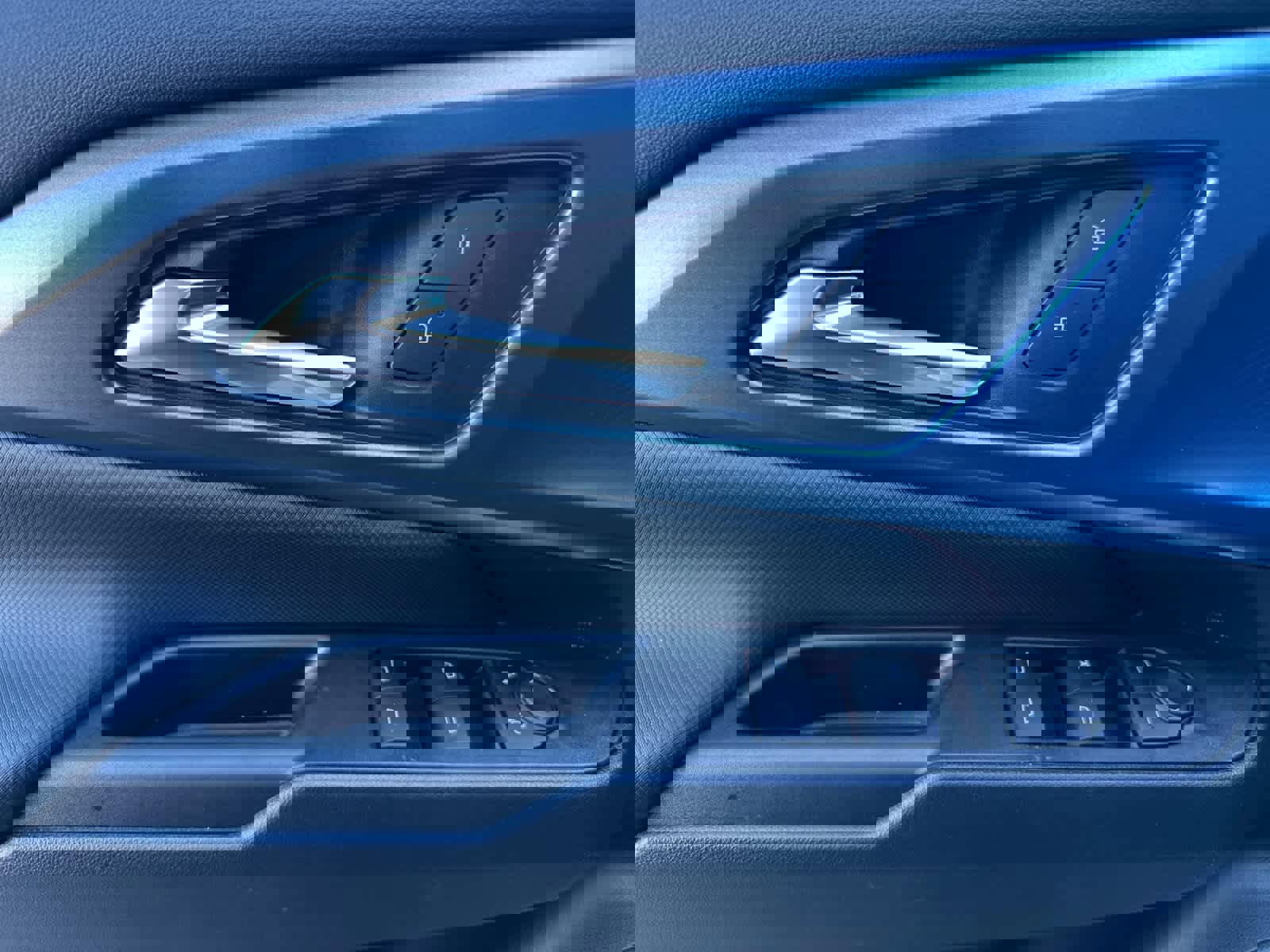 New 2026 Chevrolet Equinox EV LT image 10