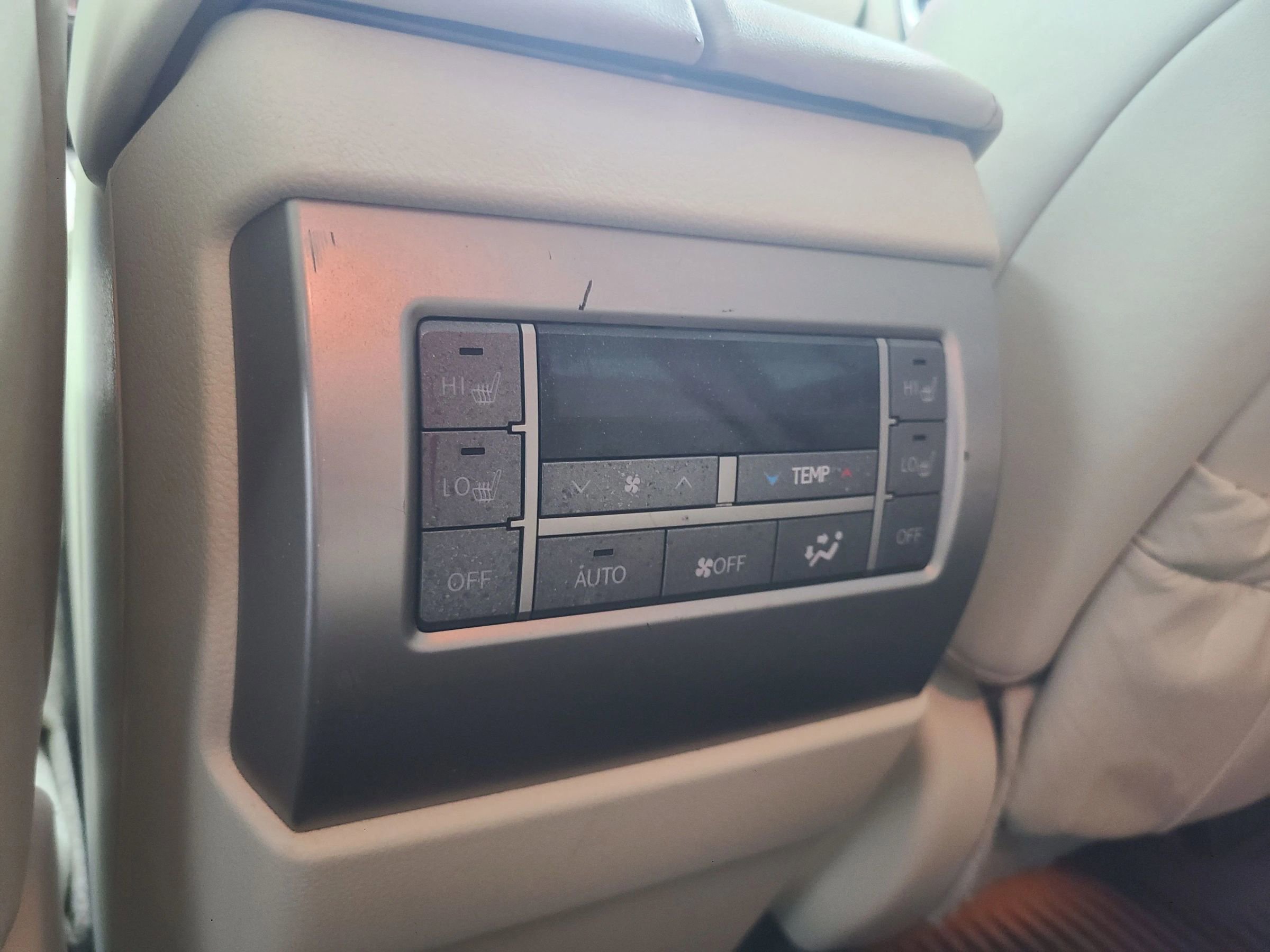 Used 2014 Lexus GX 460 Luxury image 38