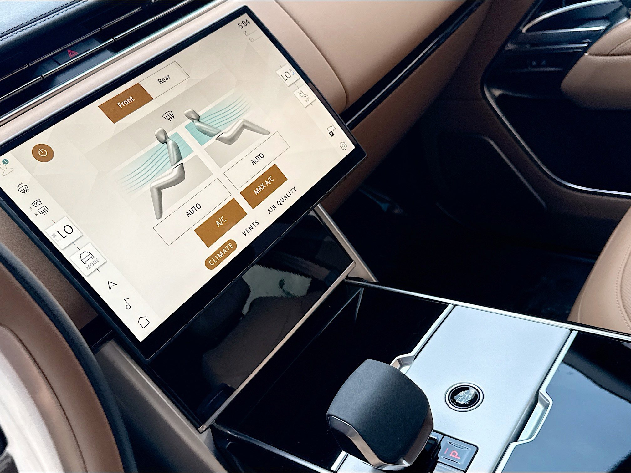 Used 2025 Land Rover Range Rover Long Wheelbase Autobiography image 27