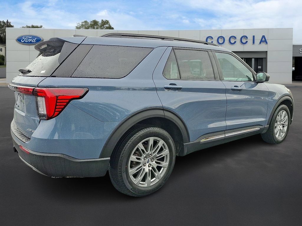 Certified 2025 Ford Explorer Active w/ Active Comfort Package AWD/4WD image 4