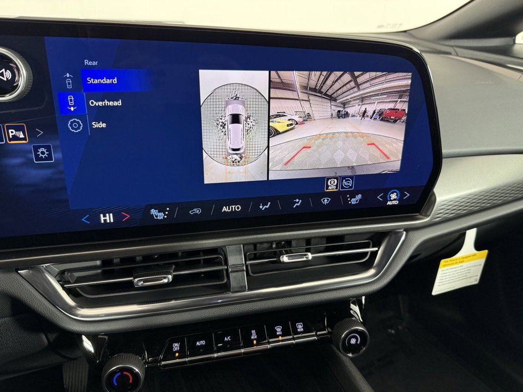 New 2026 Chevrolet Equinox EV LT image 24