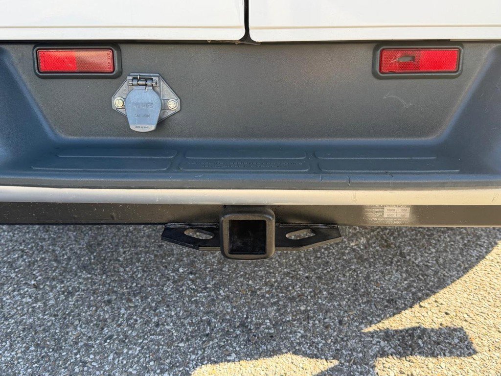 Used 2001 Chevrolet Express 3500 Extended Passenger image 40