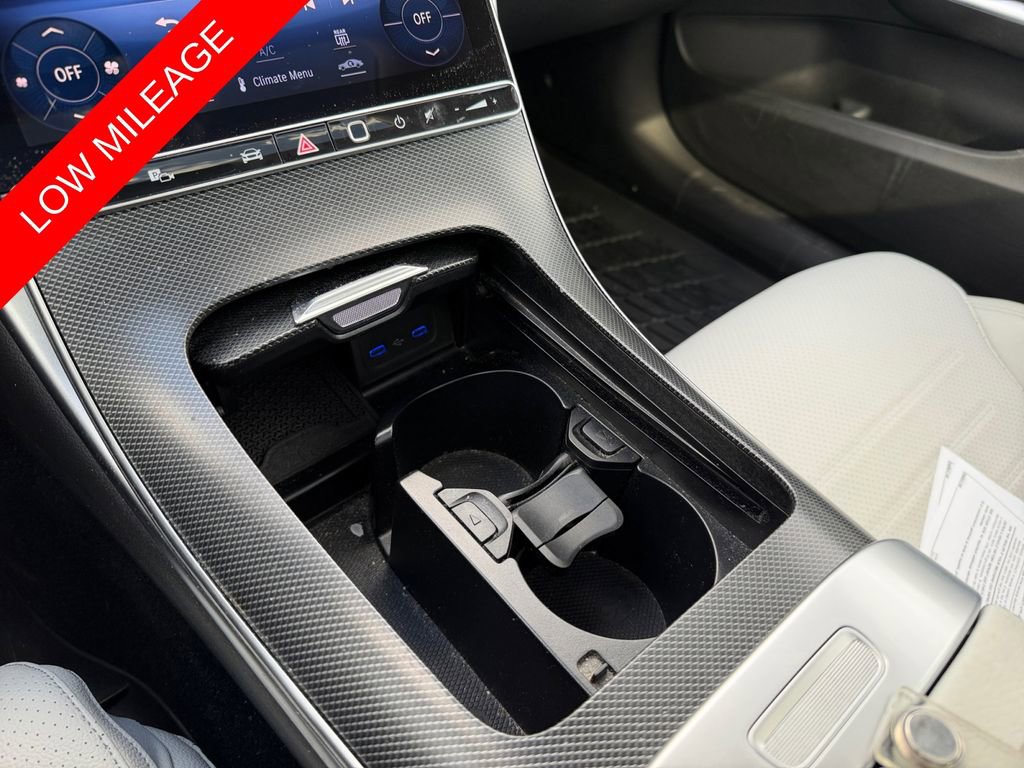 Used 2024 Mercedes-Benz C 300 4MATIC Sedan image 36
