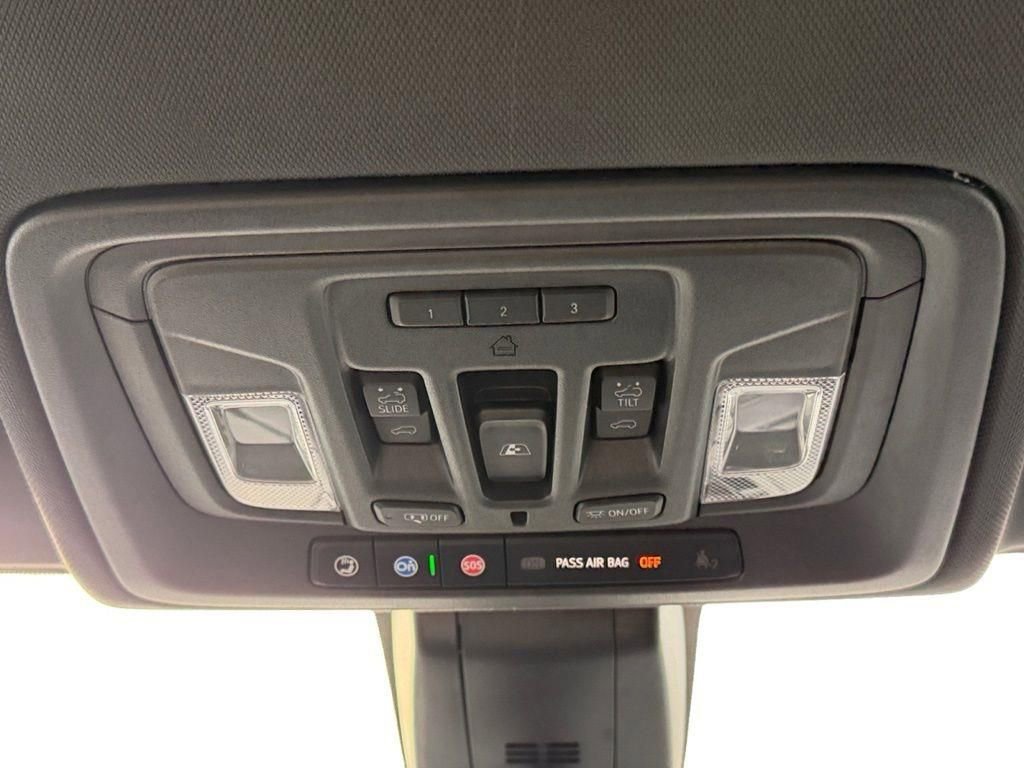 Used 2019 GMC Sierra 1500 AT4 w/ Off Road Performance Package image 15