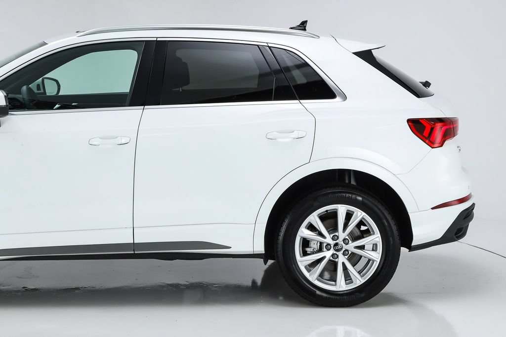Used 2025 Audi Q3 2.0T Premium Plus w/ Premium Plus Package AWD/4WD image 50