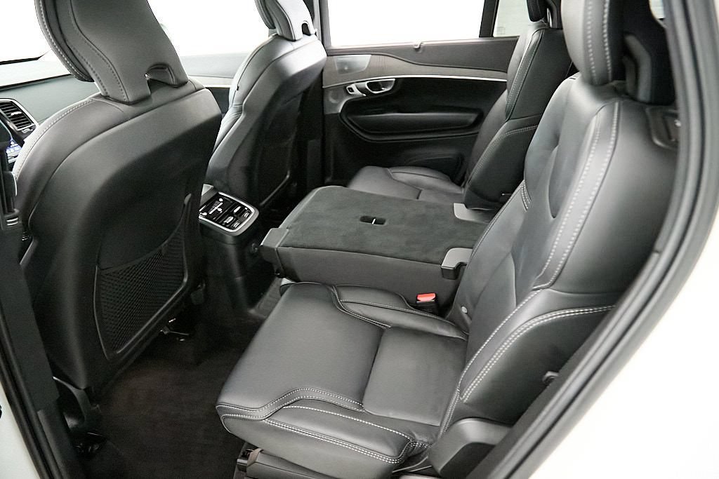 Used 2024 Volvo XC90 T8 Ultimate w/ Lounge Package AWD/4WD image 25