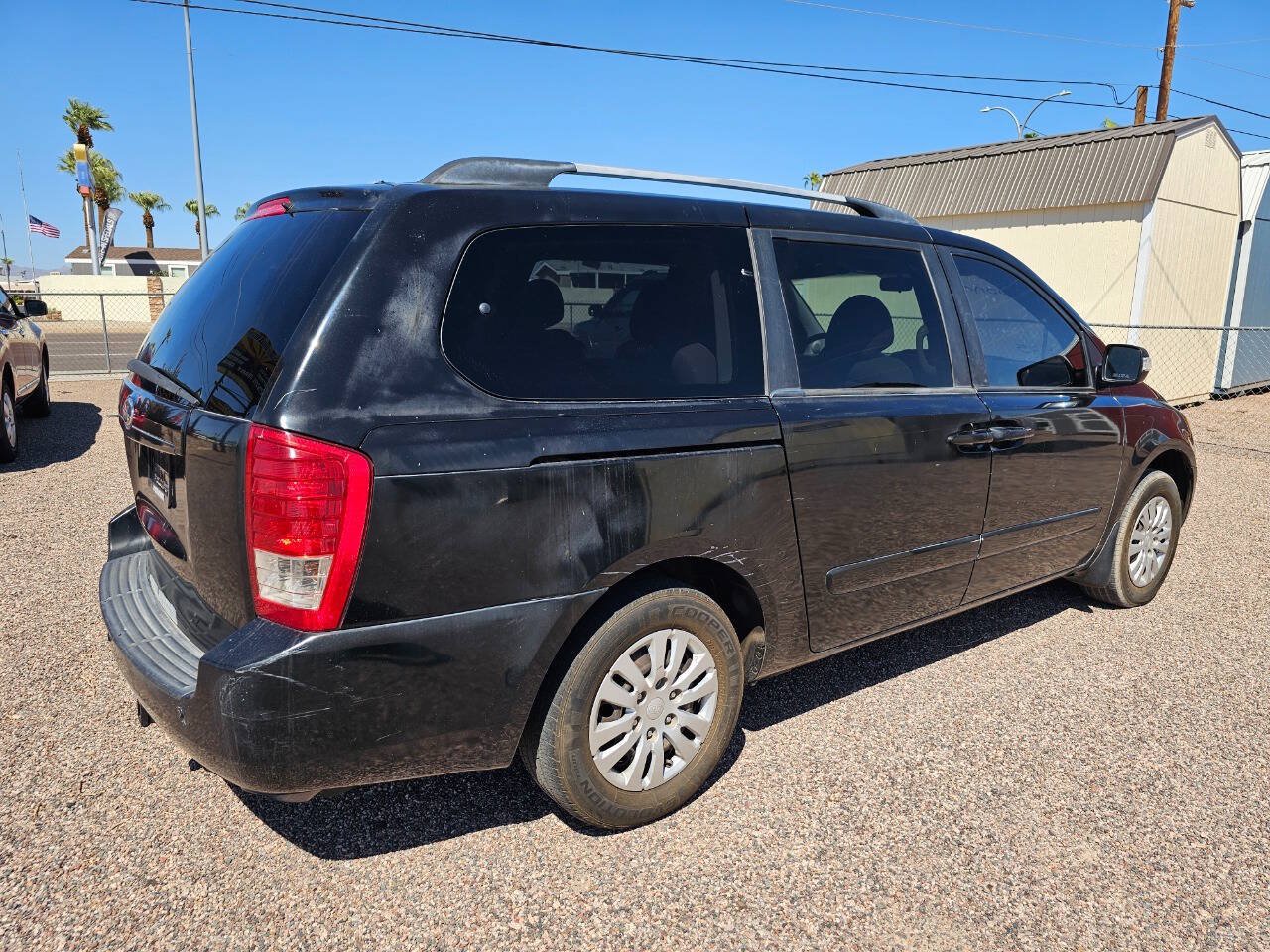 Used 2014 Kia Sedona LX FWD image 3