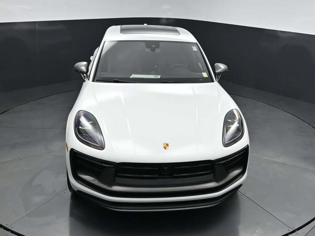 New 2026 Porsche Macan Turbo AWD/4WD image 19