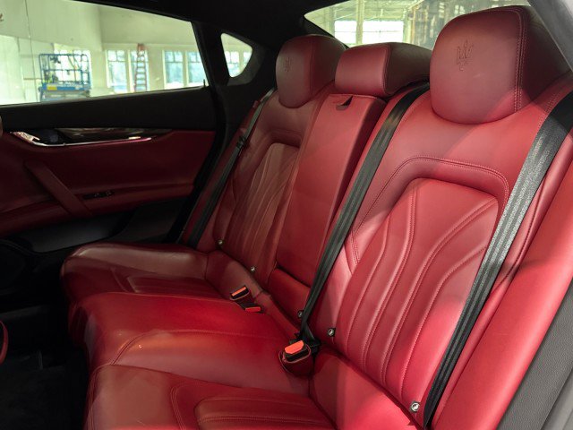 Used 2016 Maserati Quattroporte S image 37