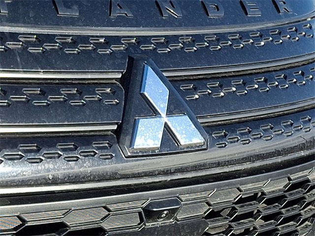 Used 2024 Mitsubishi Outlander SE image 5