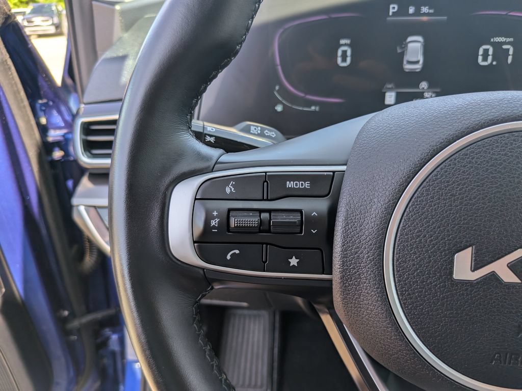 Certified 2023 Kia Sportage EX FWD image 30
