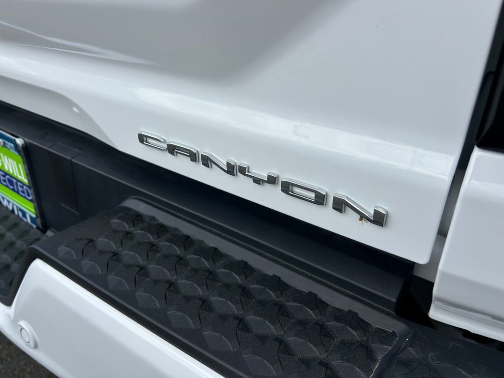 Used 2026 GMC Canyon Denali AWD/4WD image 32
