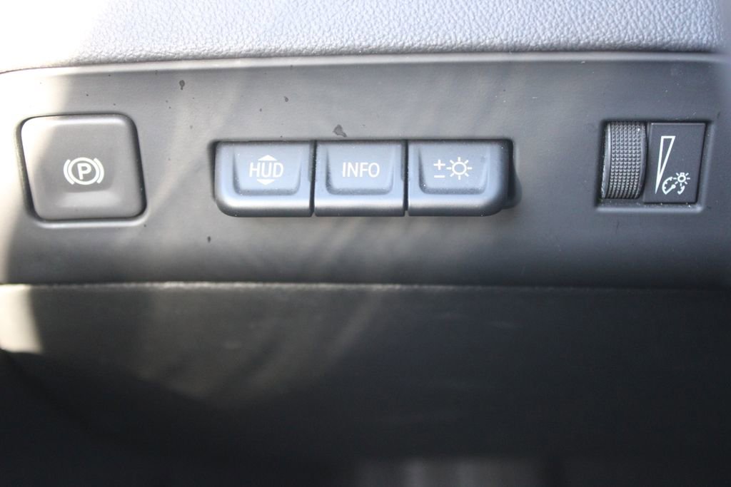 Used 2024 Buick Enclave Premium image 42