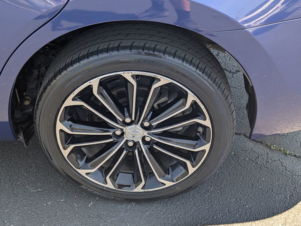 Used 2014 Toyota Corolla S FWD image 25