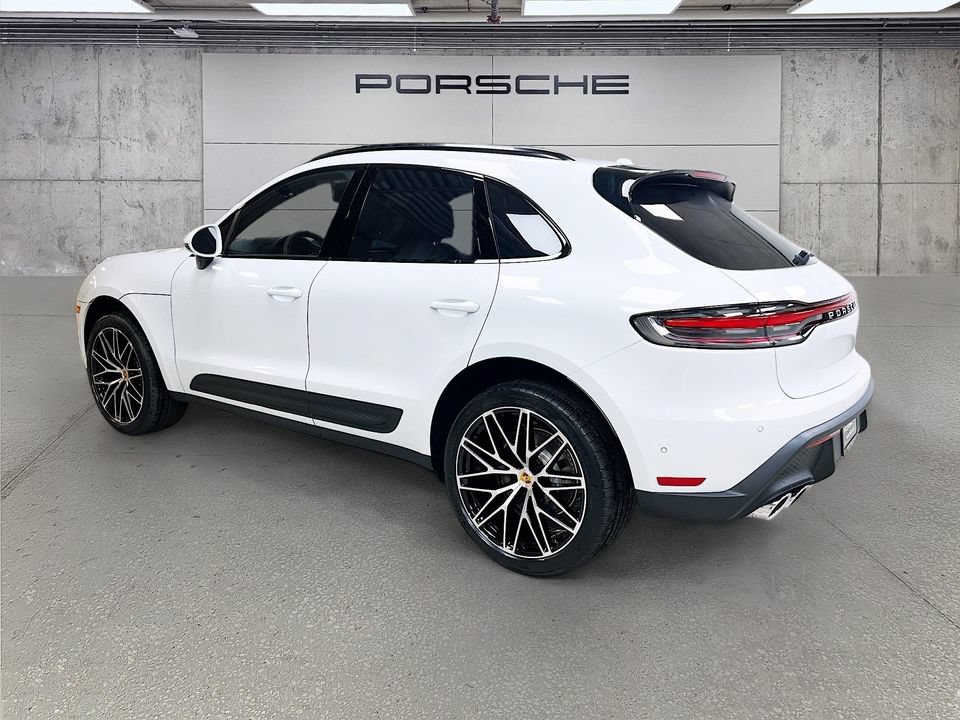 New 2026 Porsche Macan AWD/4WD image 3
