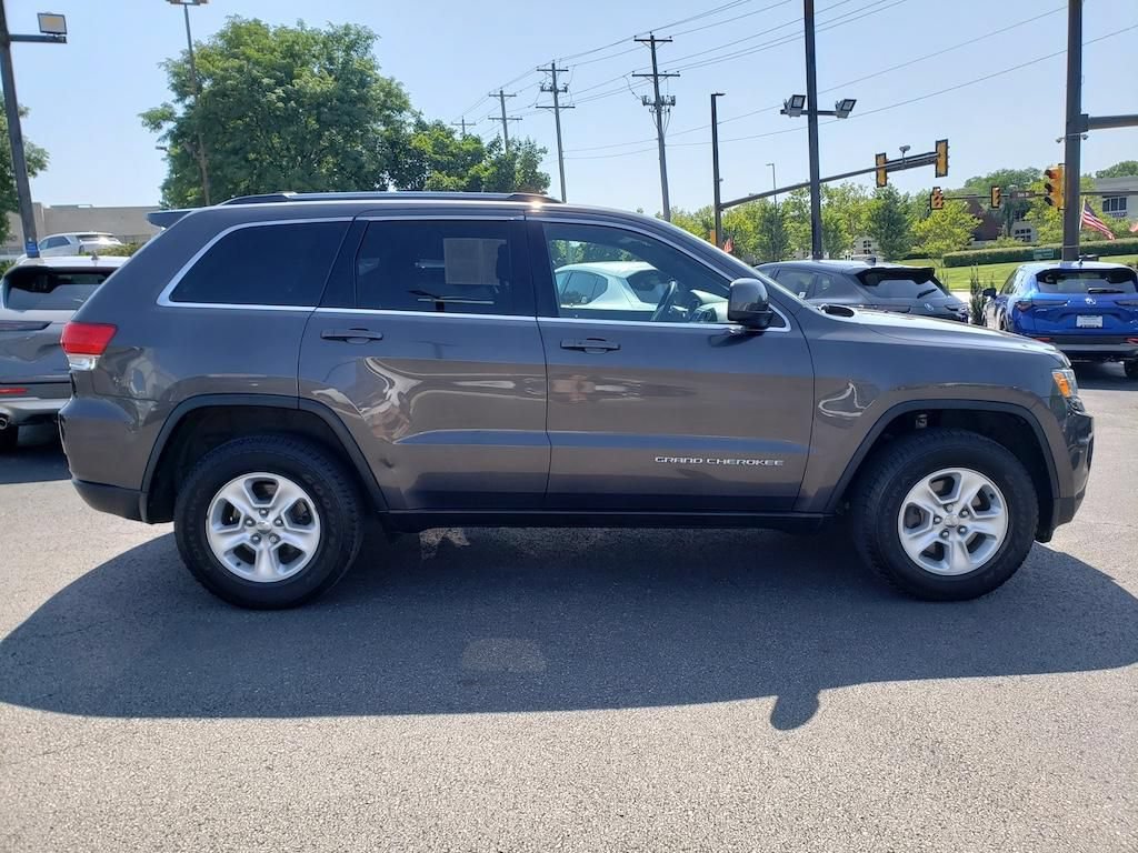 Used 2016 Jeep Grand Cherokee Laredo w/ Quick Order Package 23E AWD/4WD image 10