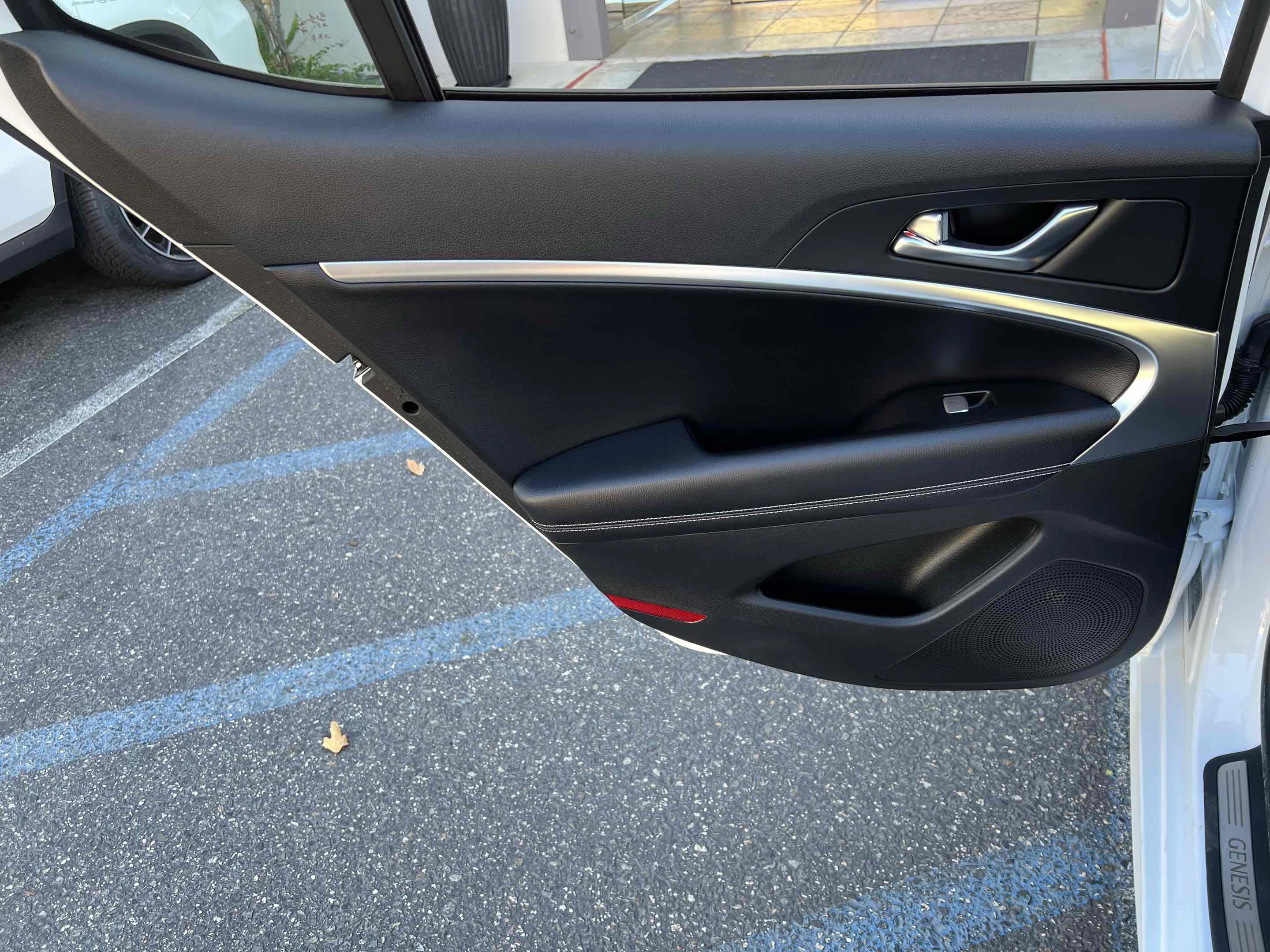 Used 2026 Genesis G70 2.5T RWD image 90