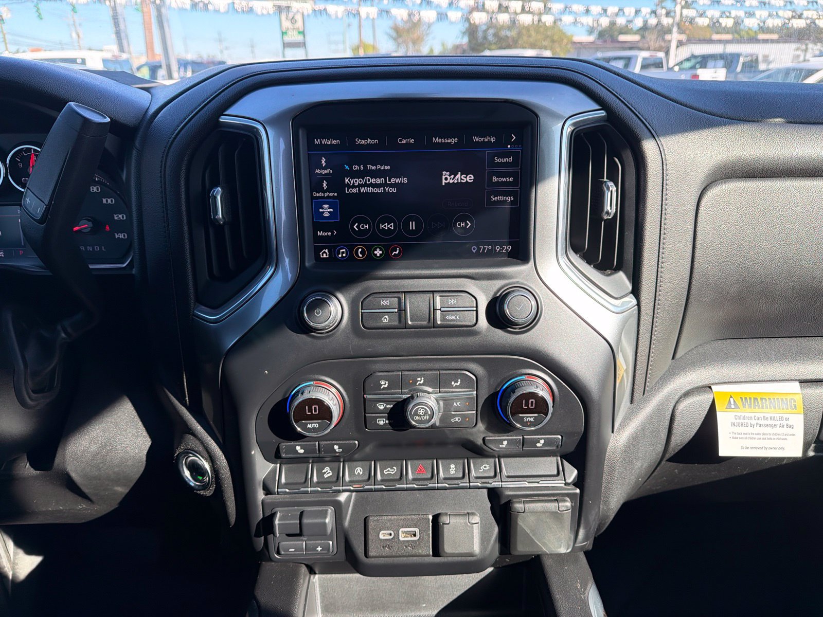 Used 2020 Chevrolet Silverado 1500 RST AWD/4WD image 10