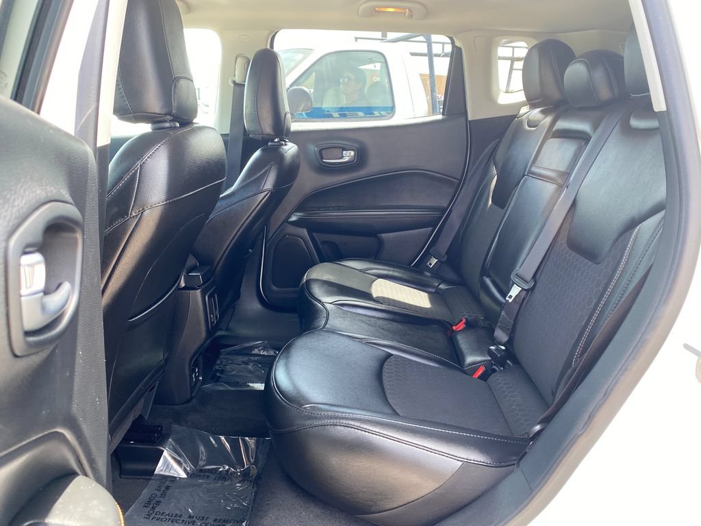 Used 2019 Jeep Compass Latitude w/ Cold Weather Group AWD/4WD image 23