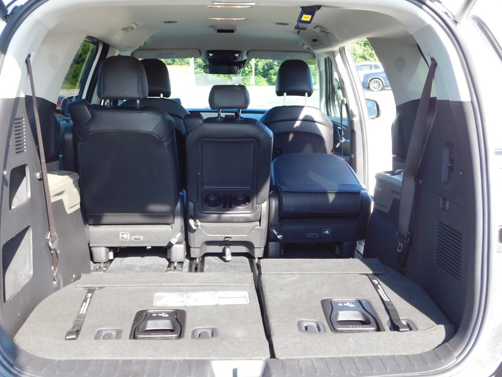 Used 2025 Kia Carnival EX FWD image 27