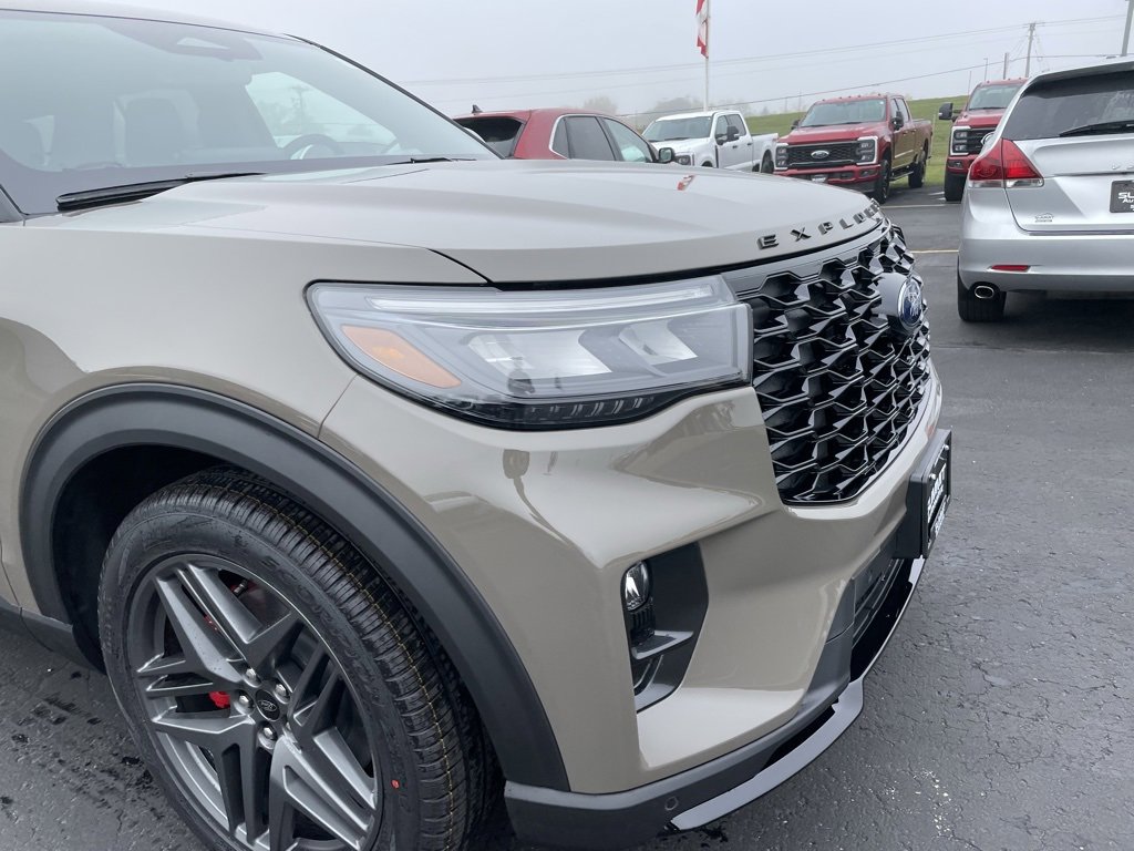New 2026 Ford Explorer ST image 42
