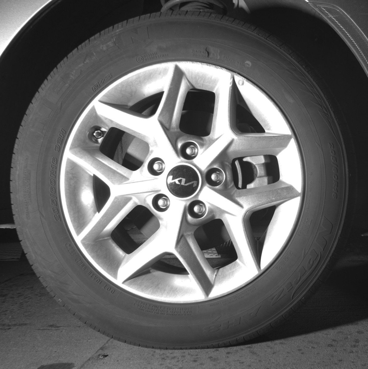 Used 2025 Kia Soul LX w/ LX Technology Package image 13