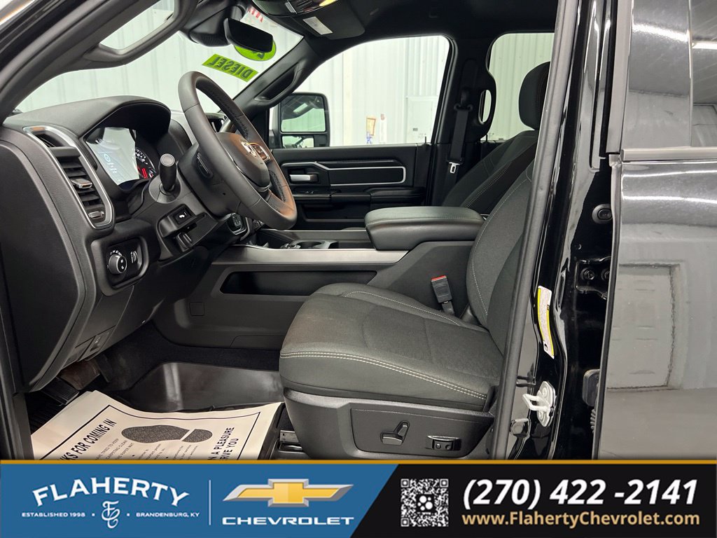 Used 2025 RAM 2500 Big Horn AWD/4WD image 9