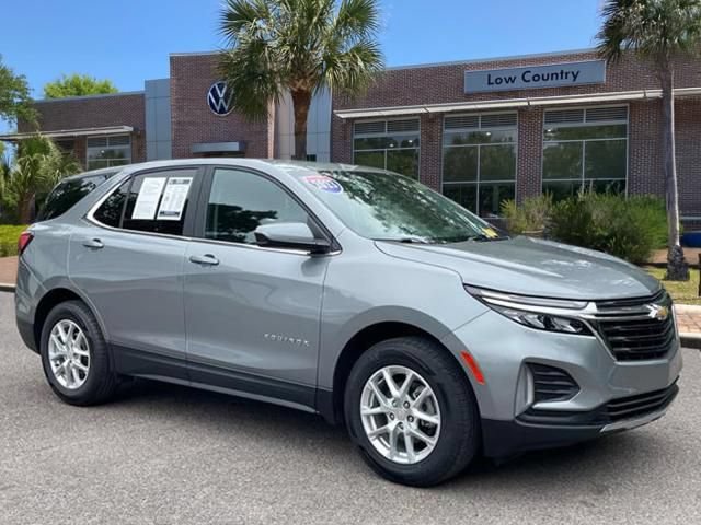 Used 2023 Chevrolet Equinox LT FWD image 1